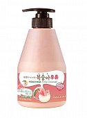 Гель для душа персиковый Welcos Kwailnara Peach Milk Body Cleanser 560мл