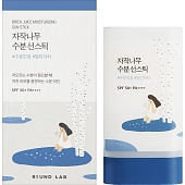 Солнцезащитный стик увлажняющий ROUND LAB BIRCH JUICE MOISTURIZING SUN STICK, 19г
