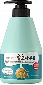 Гель для душа с ароматом дальгона Welcos Kwailnara Dalgona Milk Body Cleanser, 560мл